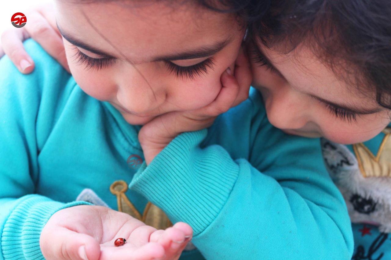 ويارب من أجل الطفولة وحدها * أفضْ بركات السلم شرقاً ومغربا