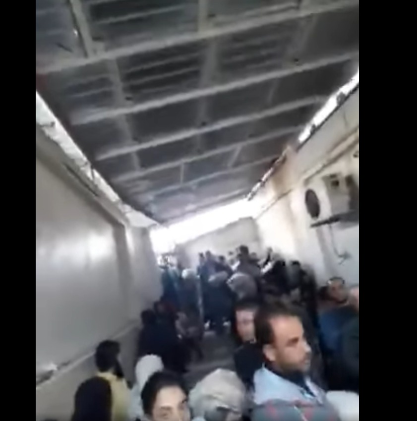 احتجاز الأهالي على فرن للخبز بدمشق