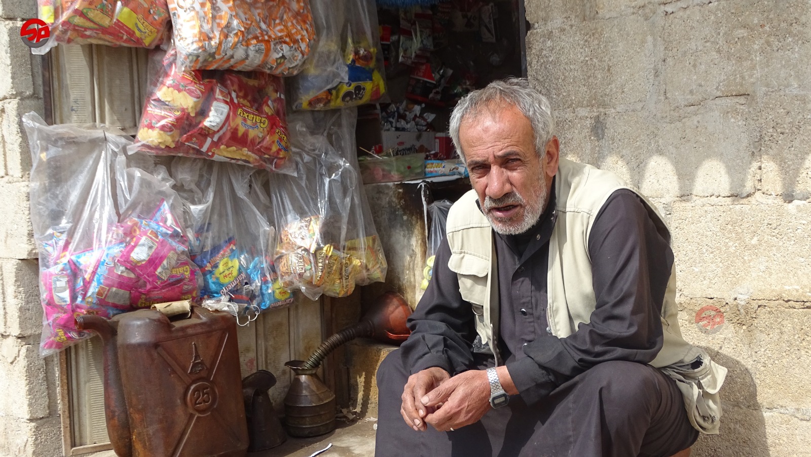 لاتكن للعيش مجروح الفؤاد .. إنما الرزق على ربّ العباد. بعدسة: أحمد جعجع