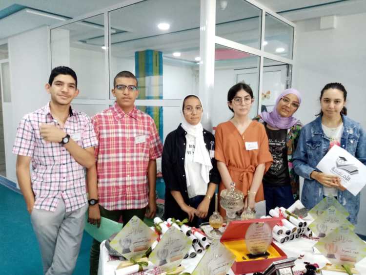 طالب سوري يتفوق في مدرسة في المغرب