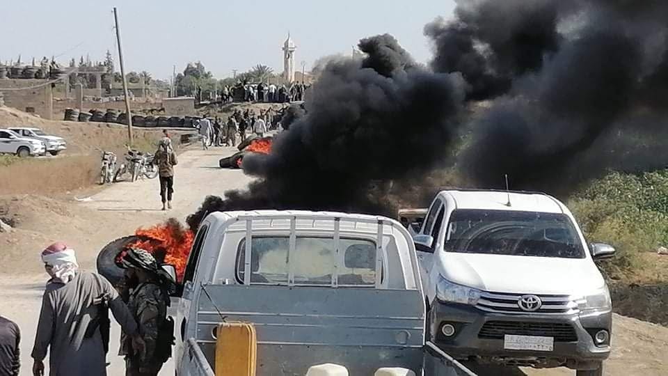 أهالي في دير الزور يمنعون رتل روسي من العبور من خلال مناطقهم