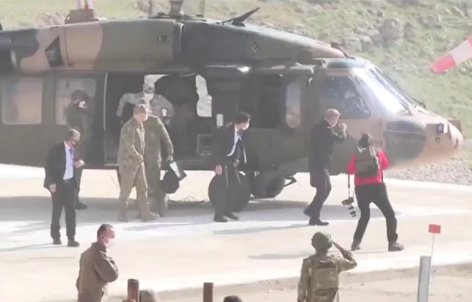 تركيا|| وزير الدفاع التركي "خلوصي أكار" حول العملية العسكرية المرتقبة: سنفعل ما يلزم في الزمان والمكان المناسبين ضد التنظيمات الإرهابية، ويضيف أن وجود القوات التركية في إدلب يمنع مجازر النظام السوري.