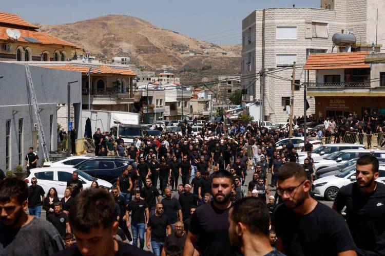 الدروز في لبنان غاضبون من مذبحة مجدل شمس ، وحزب الله في حالة تأهب قصوى