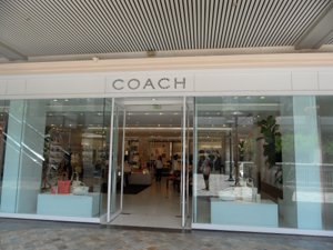 HIgh-End Hawaii shopping Ala Moana Center