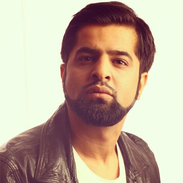 Omar Esa - Premium Gradient Art Gallery - High Resolution