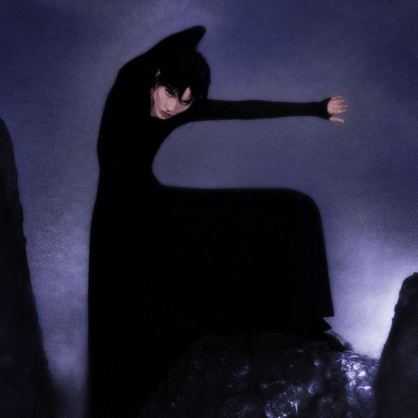 Daniela Lalita - Download Creative Mountain Background | HD