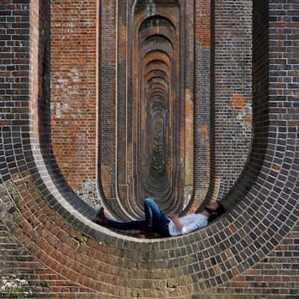 Tom Bright Collection Xtrasyncs - Perfect Colorful Image - High Resolution