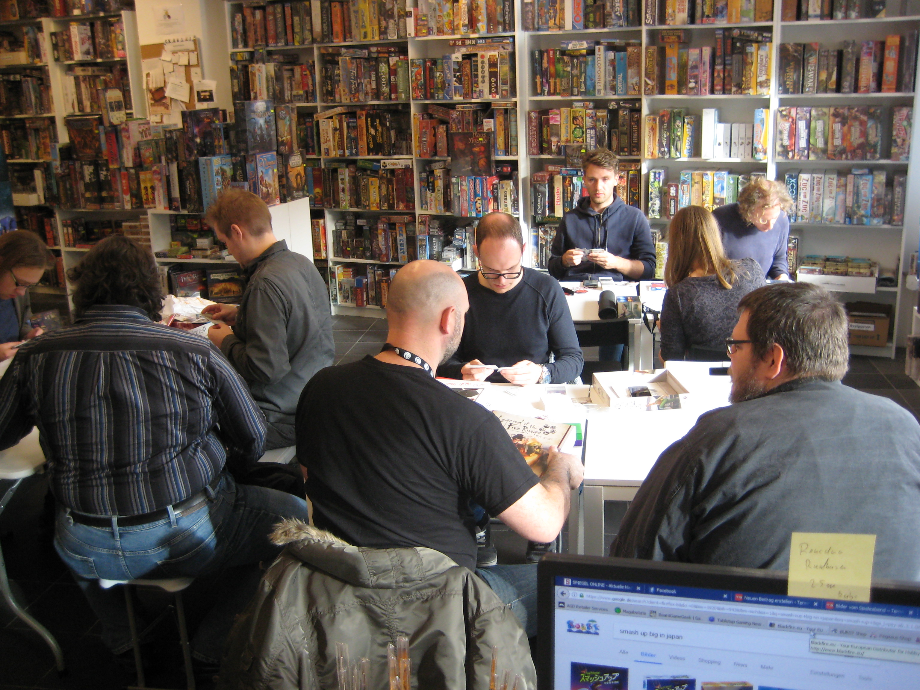 Die Spieler bauen auf.