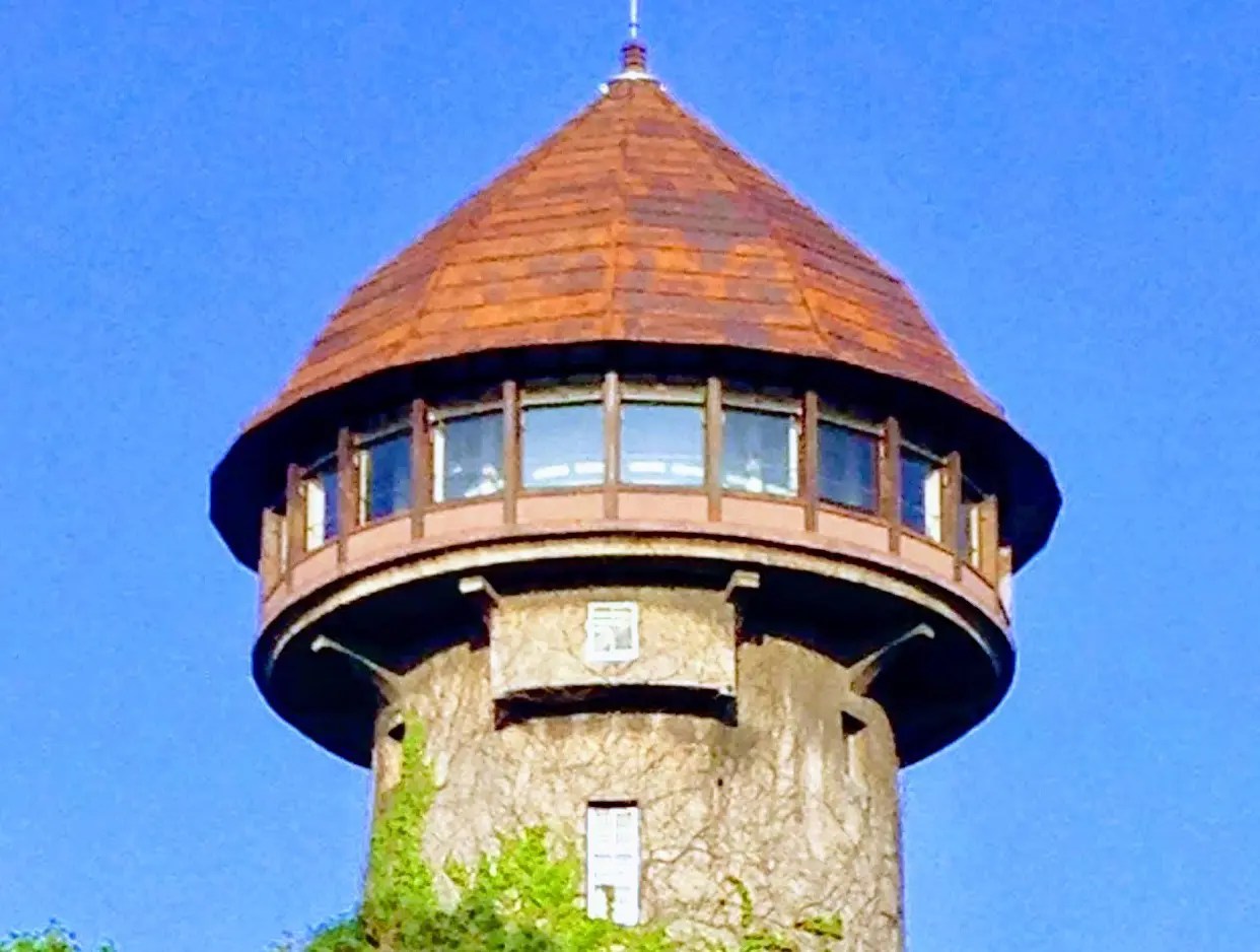 東山給水塔 | ニッポン旅マガジン