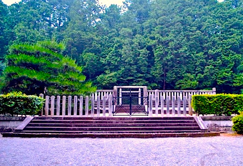 御廟野古墳（天智天皇山科陵） | ニッポン旅マガジン