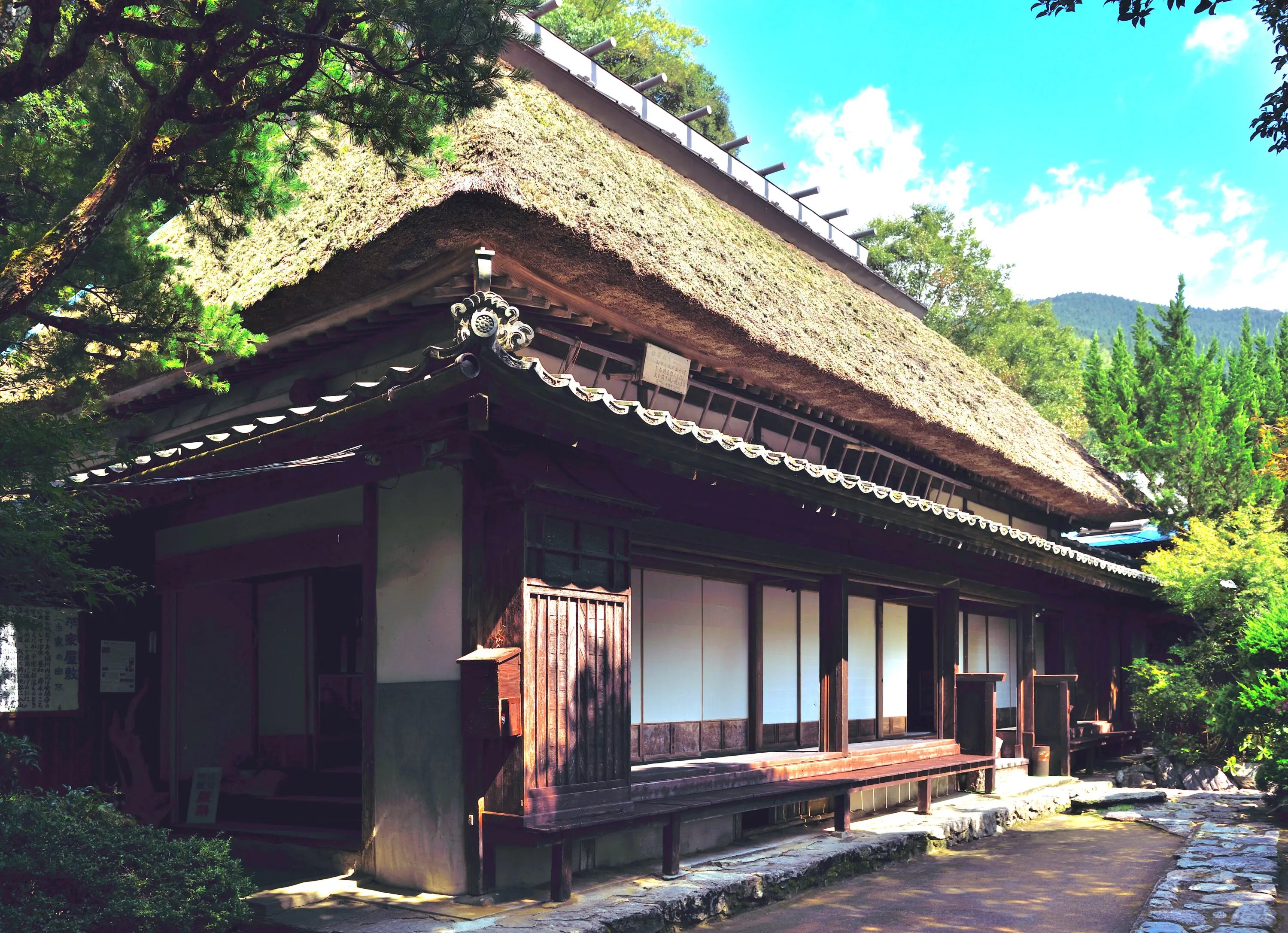 出雲大社　出雲大社の景観　島根県　賓物館　松の馬塲　松の馬傷　八足門　銅鳥居 出雲大社・松の馬場 | ニッポン旅マガジン