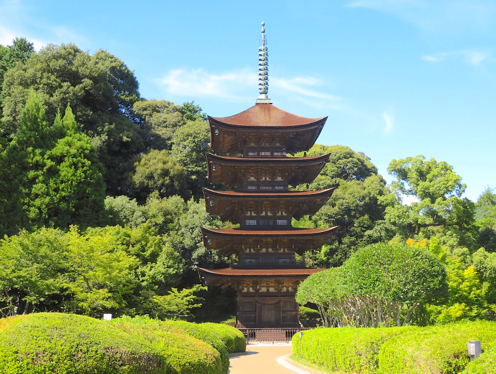 瑠璃光寺・五重塔 | ニッポン旅マガジン