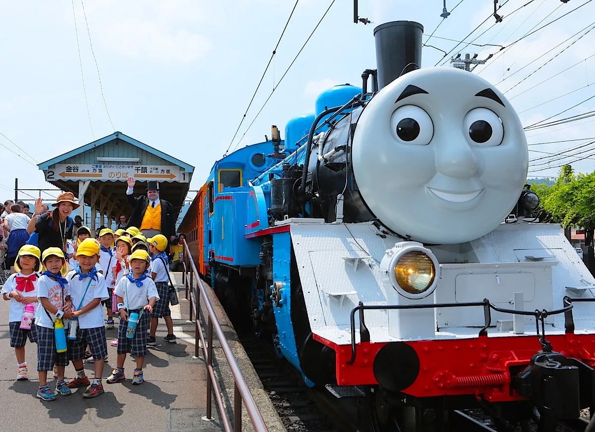 大井川鐵道きかんしゃトーマス号10/5(土)大人2枚 おかげさまで大井川鐵道 きかんしゃトーマス号は10周年 DAY OUT WITH