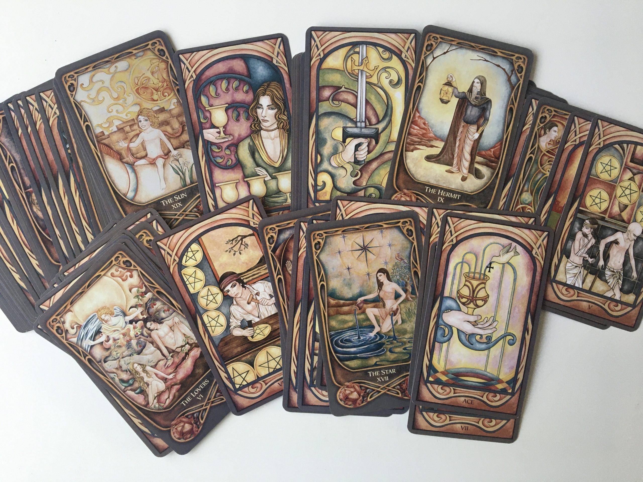Review Fenestra Tarot TABI