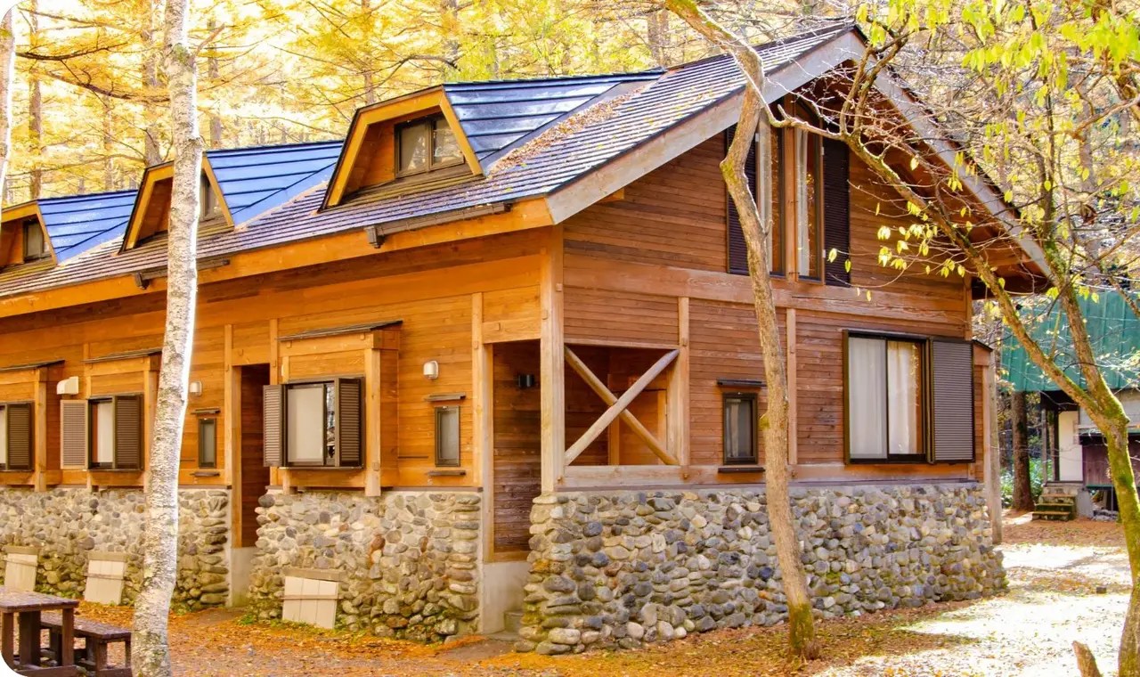 上高地でおすすめのおしゃれなコテージ11選！大人数でも安い！バーベキューやサウナも！｜TABILMOメディア