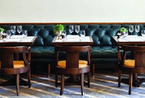 Restaurant table layout