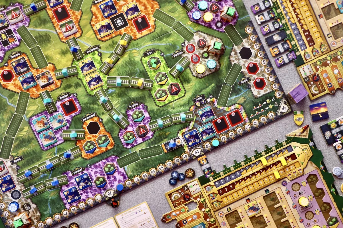 Toàn cảnh bàn chơi board game Nucleum
