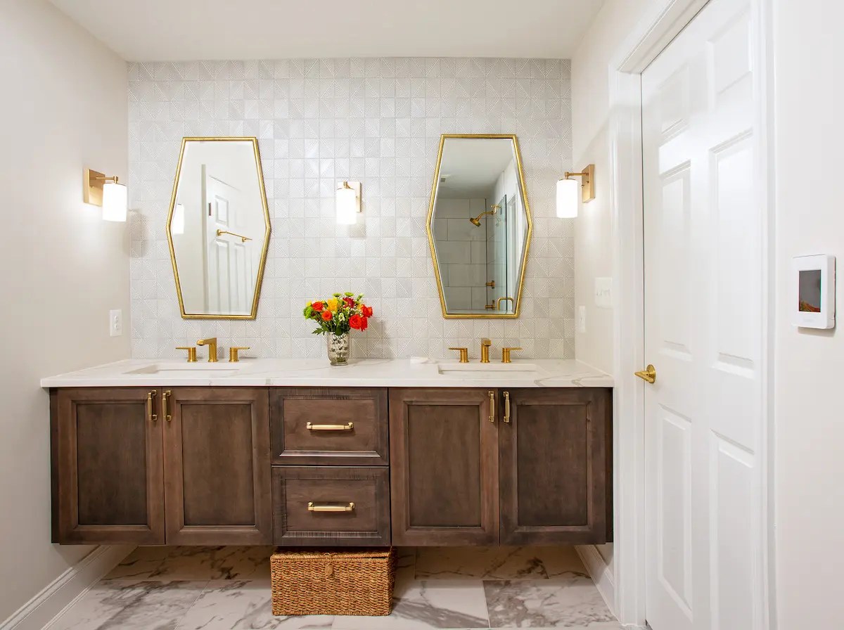 Elegant master bathroom in tenleytown by tabor design build