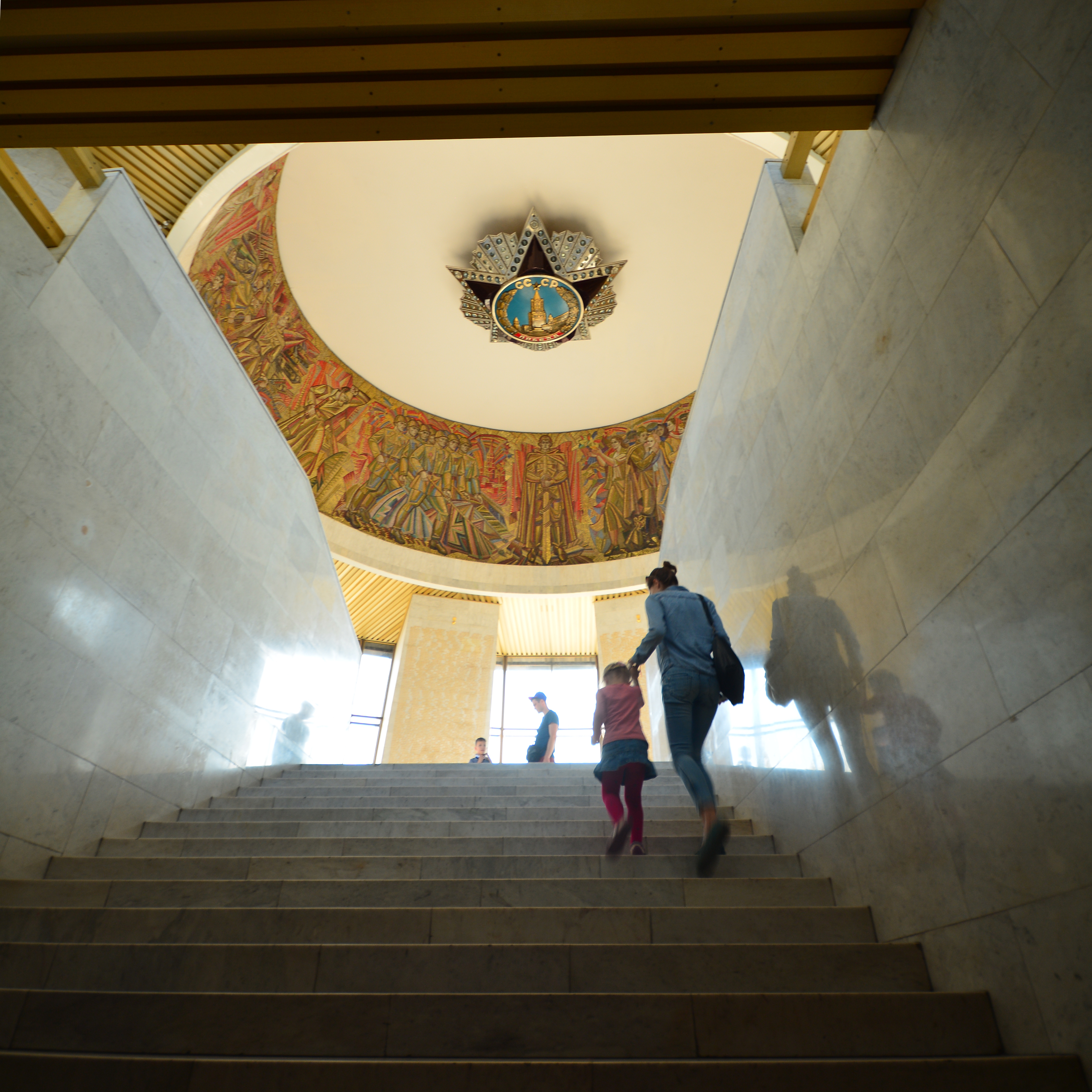 The aforementioned Soviet legacy clearly visible in the atrium of the monument.