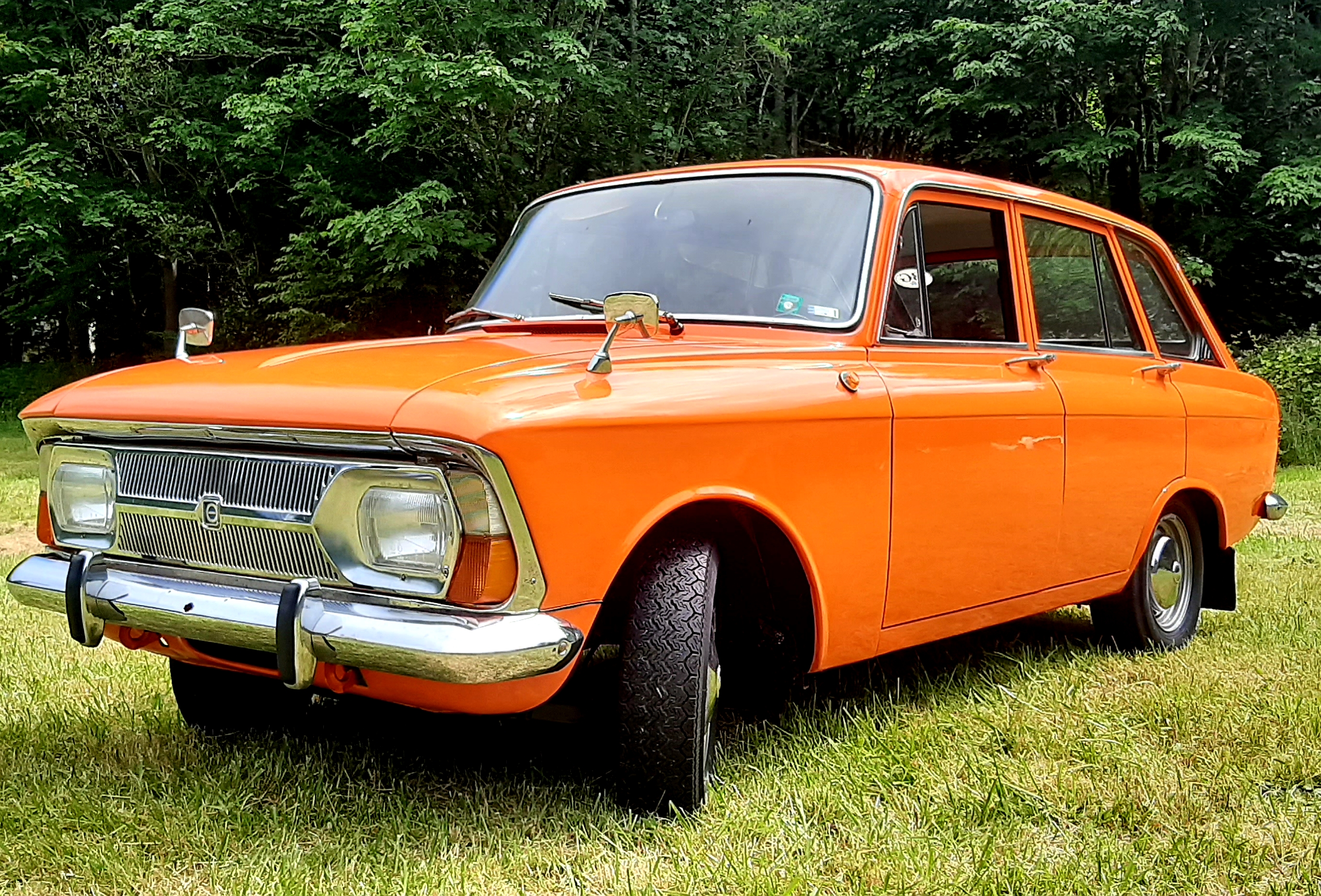 ZMA IZH 2125 “Kombi” orange liftback – 1980 – Soviet car Shop