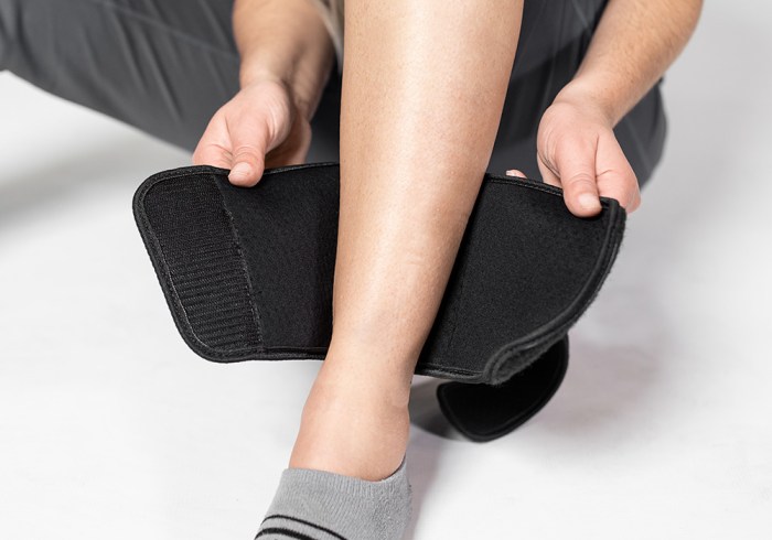 Ankle holster for knife