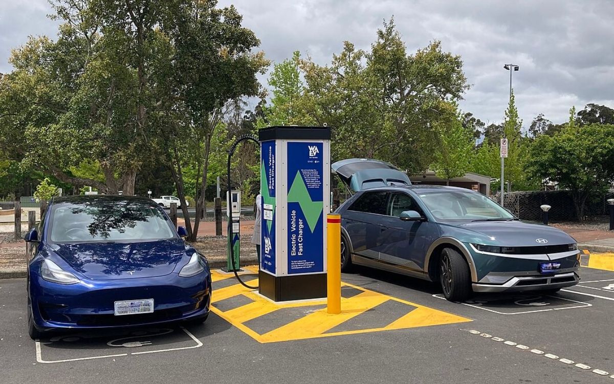The cost of running an EV adds up for prospective drivers. Photo: Chuq/CC/Wikimedia Commons