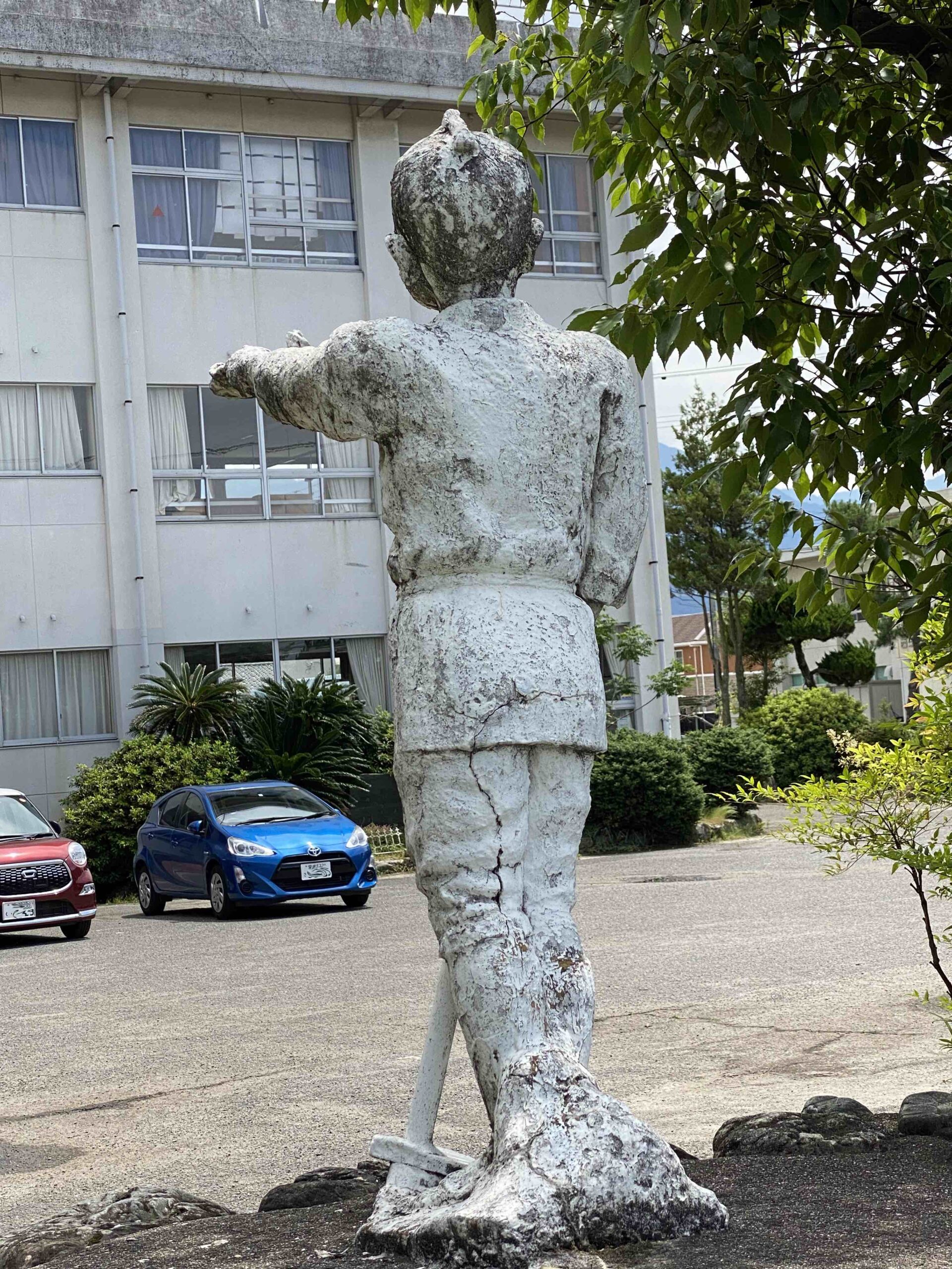 二宮金次郎　石像　御影石　オブジェ　庭石 二宮金次郎像 探索の旅03 〜西条市をゆく①〜 - 愛媛ぶらぶらある記