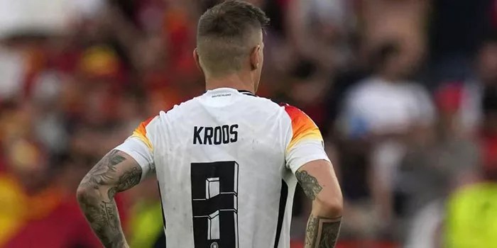Toni Kroos Ungkap Alasan Menolak Manchester United Setelah Van Gaal Masuk
