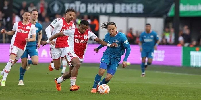 Drama Pertandingan: Ajax Tundukkan PSV Eindhoven 3-2!