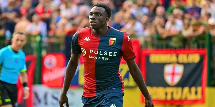 Striker Genoa Ekhator Sambut Baik Kedatangan Balotelli