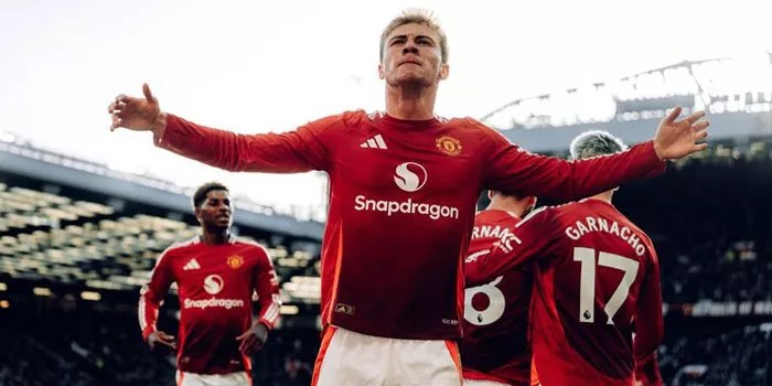 Dua Striker MU dalam Sorotan, Produktivitas Nihil dan Kekecewaan Fans