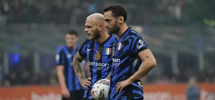 Inter Milan dan Napoli Berbagi Poin Setelah Calhanoglu Gagal Penalti