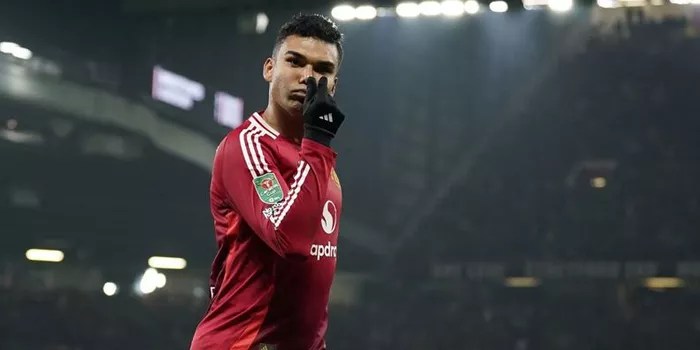 Casemiro Enjoy Bermain di Bawah Asuhan Van Nistelrooy