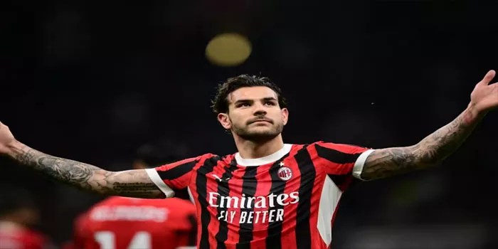 Theo Hernandez – Permintaan Naik Gaji dan Sebuah Masa Depan Yang Ngeblur