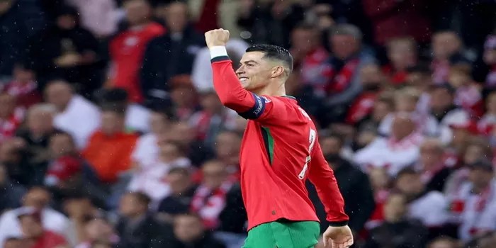 Cristiano Ronaldo Ciptakan Sejarah: Rekor Baru Usai Hancurkan Polandia!