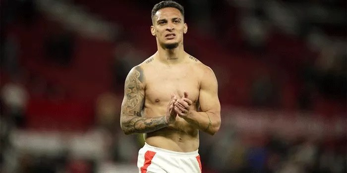 Agen Antony Bantah Kabar Kepergian Dari Manchester United