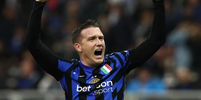 Gelandang Inter Milan Zielinski Menolak Barcelona