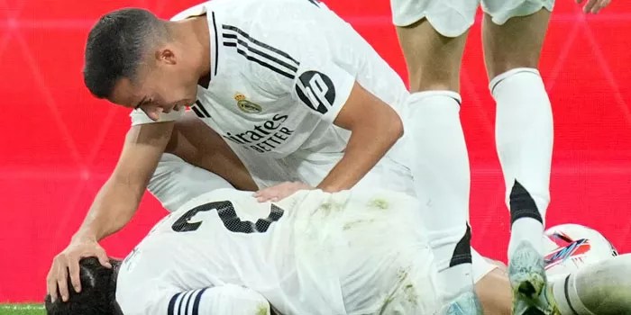 Real Madrid Siapkan Rp1 Triliun Curi Bek MU Pasca Cedera Carval