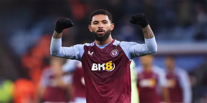 West Ham dan Fulham Incar Pemain Buangan Juventus, Douglas Luiz