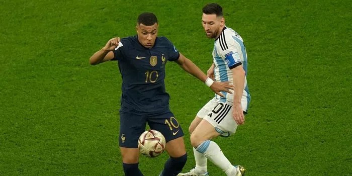 Kylian Mbappe dan Lionel Messi Menjalin Persahabatan Sejati di Lapangan