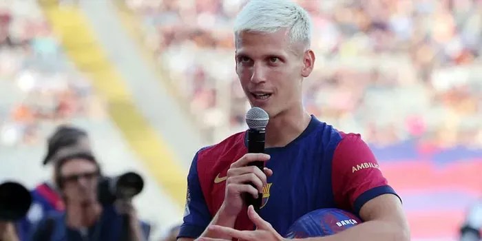Dani Olmo Memberi Pesan Tegas Kepada Fans