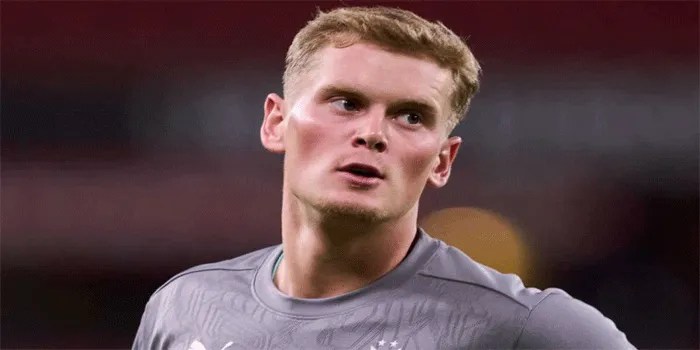 Tottenham Merekrut Kiper Antonin Kinsky di Tengah Krisis Cedera