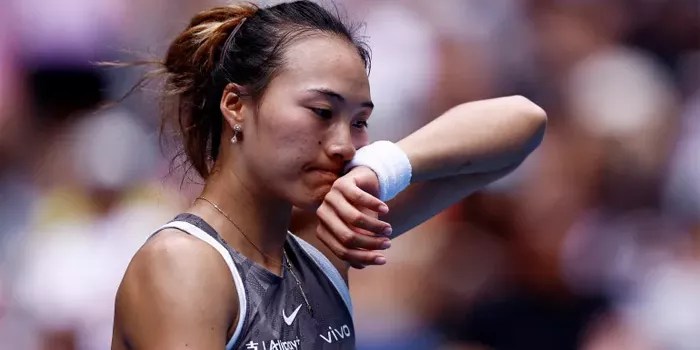 Zheng Qinwen Absen Karena Kejutan Terbesar di Melbourne Park, Apa yang Terjadi?