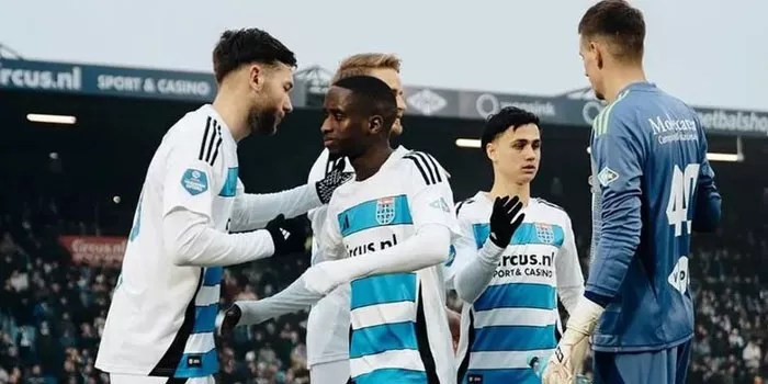 Eliano Reijnders Bantu PEC Zwolle Taklukkan Fortuna Sittard