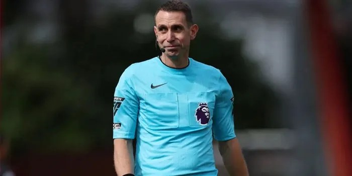 Wasit Liga Primer yang Dipecat David Coote Minta Maaf Atas Tindakannya
