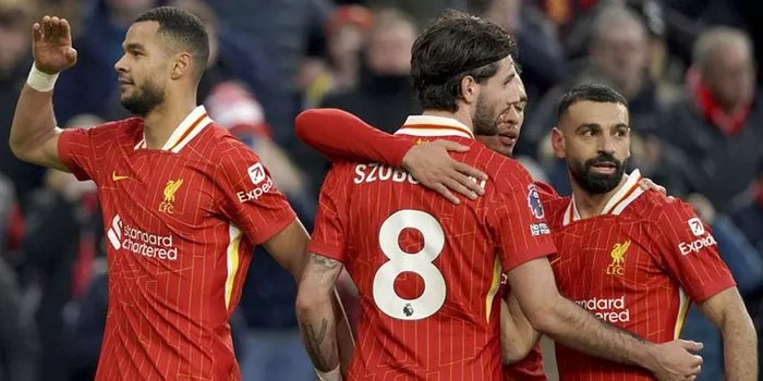 ​Keputusan Arne Slot untuk Tidak Membawa 12 Pemain Inti Liverpool?