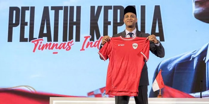 Duo Pendamping Patrick Kluivert Siap Gebrak Sepak Bola Indonesia
