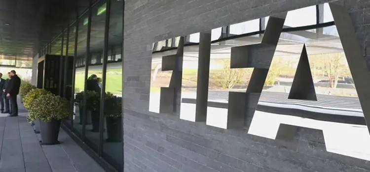 FIFA Skorsing Karyawannya Karena Dugaan Hubungan Seks di Bawah Umur