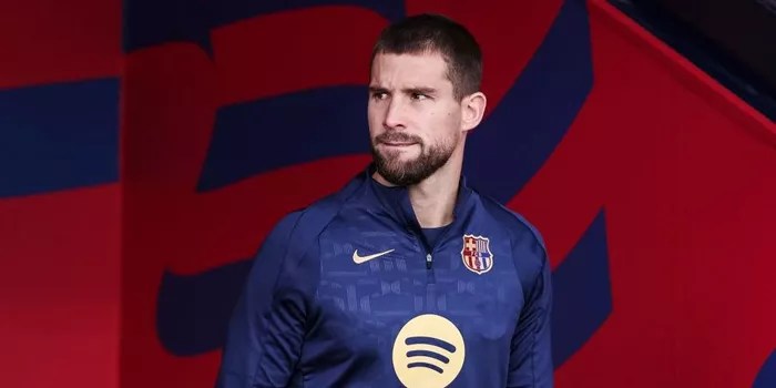 Barcelona Tunda Kontrak Martinez karena Batasan Gaji