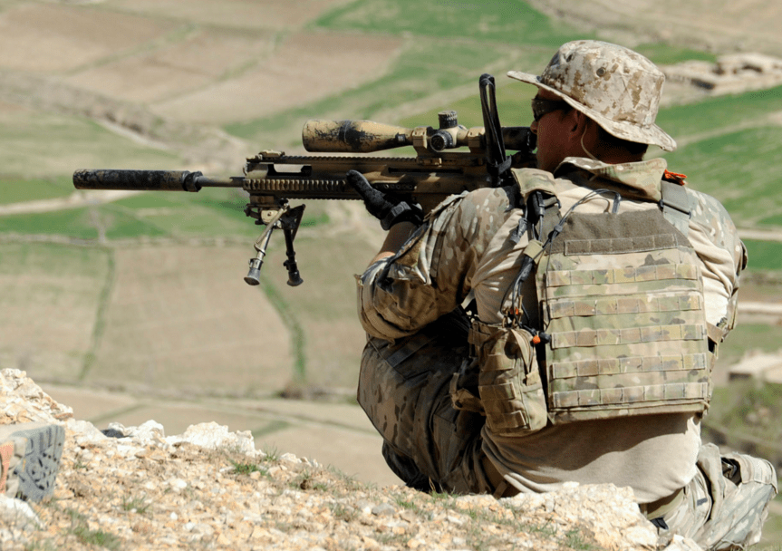 Watch cnn streaming channels featuring anderson cooper, classic larry king interviews, and feature shows covering travel, culture and global news. SAS sniper beheads terrorist with explosive round (Video)